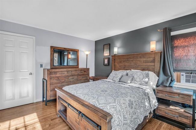 23 E Woodside Ave, House other with 4 bedrooms, 1 bathrooms and null parking in Patchogue NY | Image 15