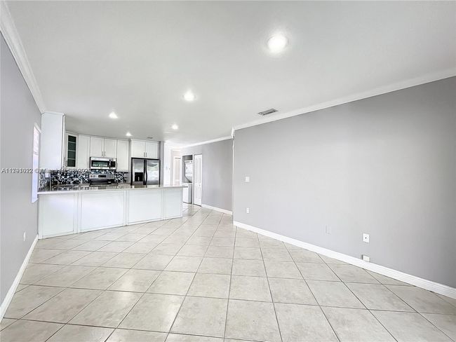 6952 W 25 Th Ct, House other with 3 bedrooms, 2 bathrooms and null parking in Hialeah FL | Image 12