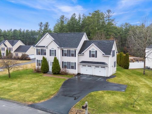 11 Tanager Way, Londonderry, NH, 03053-2595 | Card Image