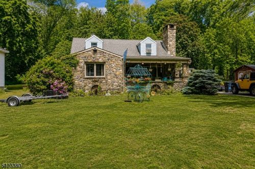 44 Beaver Brook Ln, Denville, NJ, 07834-1305 | Card Image