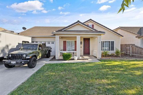 1963 W Merritt St, Hanford, CA, 93230-7397 | Card Image