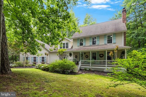 7001 Locust Ct, OWINGS, MD, 20736-4303 | Card Image