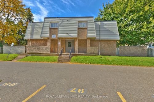 164-17 Old Pine Trail, Saint Catharines, ON, L2M6P9 | Card Image