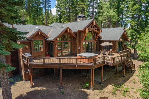 new-years-week-share-2203 Silver Fox Ct, Truckee, CA, 96161-3198 | Card Image