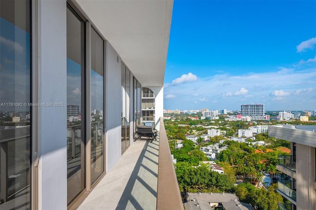 APT-1512 - 2655 S Bayshore Dr, Condo with 3 bedrooms, 4 bathrooms and null parking in Coconut Grove FL | Image 22