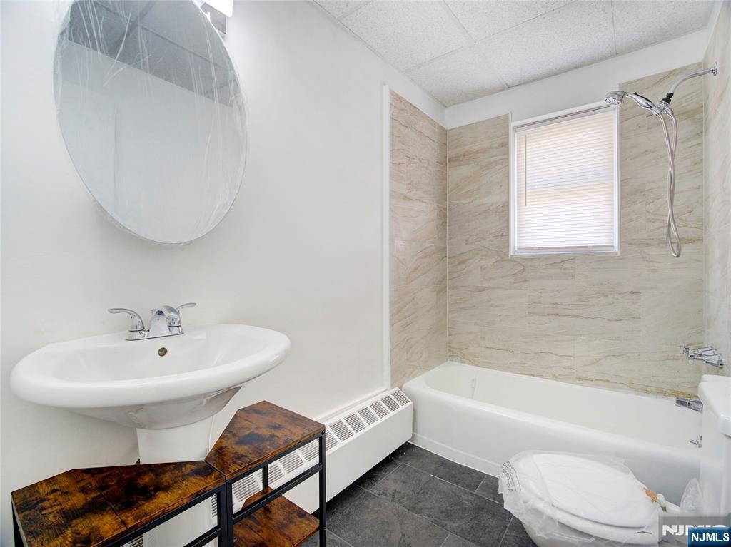 Residential Lease in Verona
