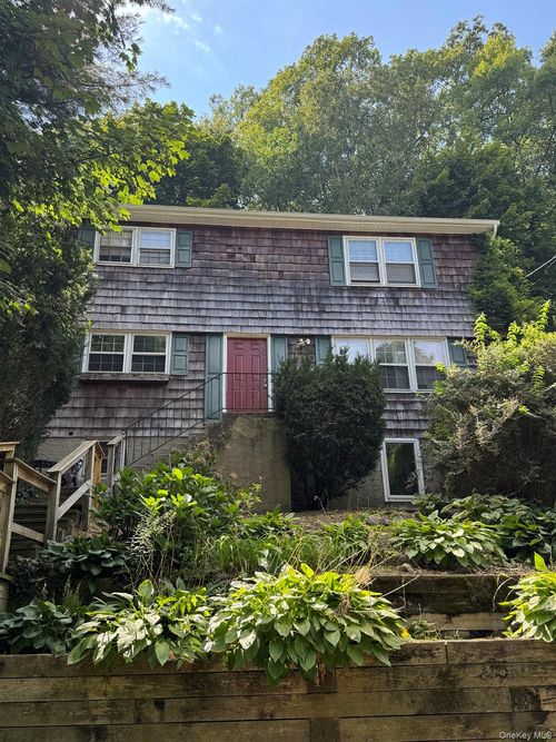 135 Waterside Ave, Northport, NY, 11768-2154 | Card Image