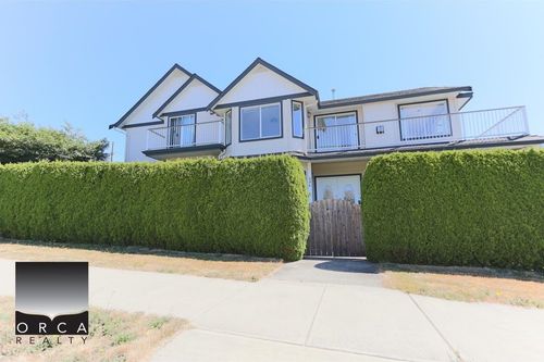 938 St St Andrews Ave, North Vancouver, BC, V7L | Card Image