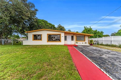 4220 Sw 36th St, West Park, FL, 33023-5618 | Card Image