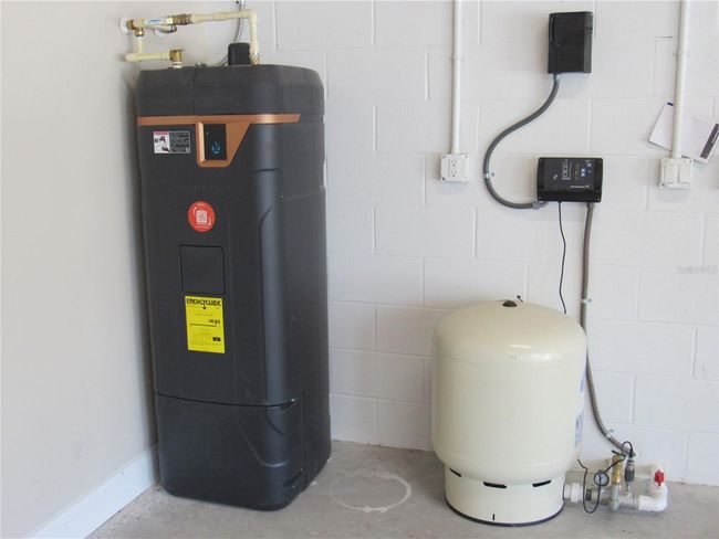 separate hot water heater | Image 58