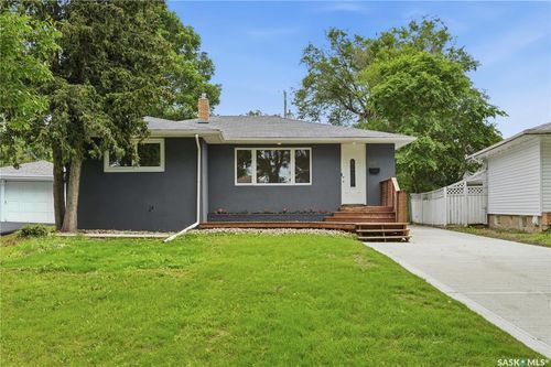 2819 Montreal Cres, Regina, SK, S4P2W6 | Card Image