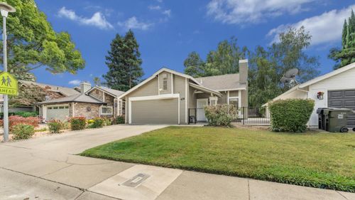 478 De Mar Dr, Sacramento, CA, 95831-3799 | Card Image