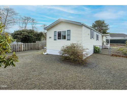24-4800 Se Inlet Ave, Lincoln City, OR, 97367-1406 | Card Image