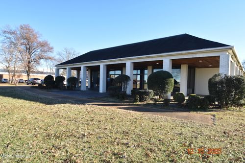 1907 Highway 82 E, Greenwood, MS, 38930 | Card Image