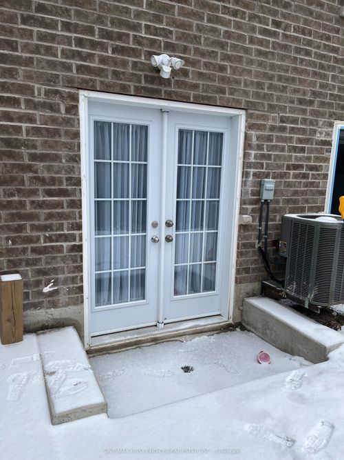 basement-1195 Mceachern Crt, Milton, ON, L9E1E5 | Card Image