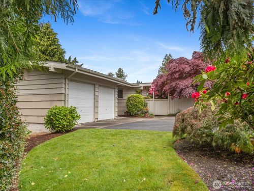 8711 Bowdoin Way, Edmonds, WA, 98026-7328 | Card Image