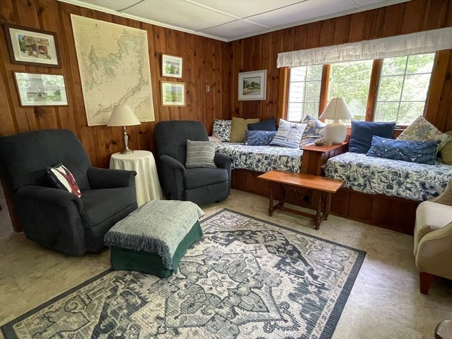 7 Laurel St, House other with 3 bedrooms, 1 bathrooms and 3 parking in Mattapoisett MA | Image 4