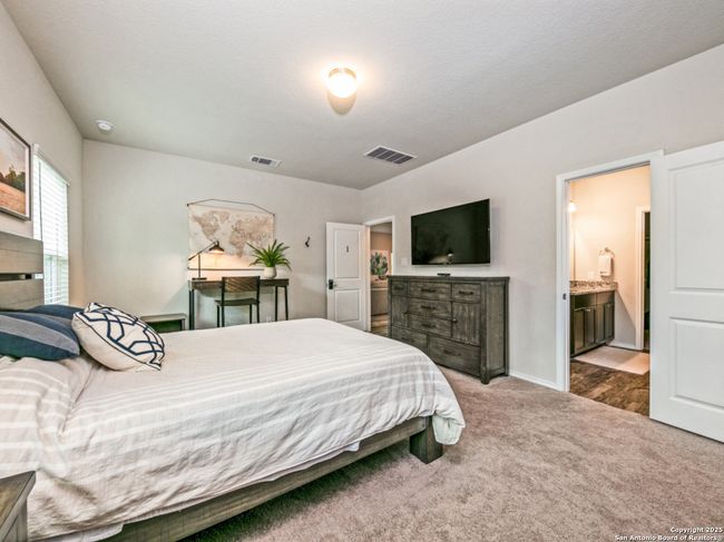 10202 Shadowy Dusk, House other with 6 bedrooms, 4 bathrooms and null parking in Schertz TX | Image 13