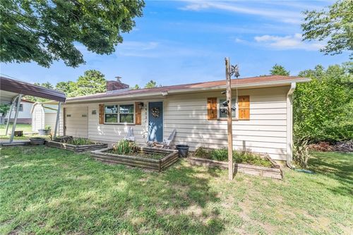19038 Pinecrest Ln, Rogers, AR, 72756-7348 | Card Image