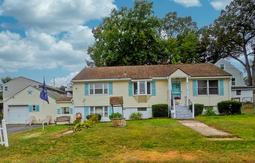 55 Bromont St, Chicopee, MA, 01020-4143 | Card Image
