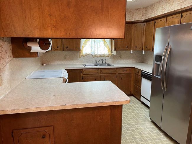 1055 County Road 452, House other with 4 bedrooms, 2 bathrooms and null parking in Sweeny TX | Image 9
