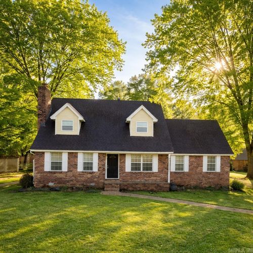 9 Peppertree Pl, Searcy, AR, 72143-6431 | Card Image