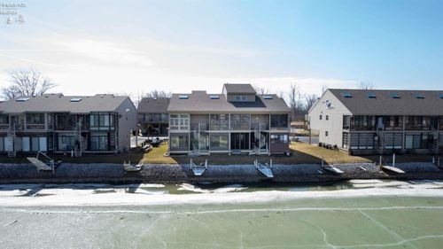 8891 W Canada Goose Ct, Oak Harbor, OH, 43449-9020 | Card Image