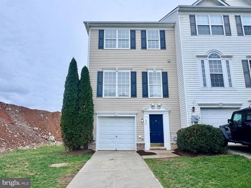 317 Bertelli Ct, MARTINSBURG, WV, 25403-6165 | Card Image