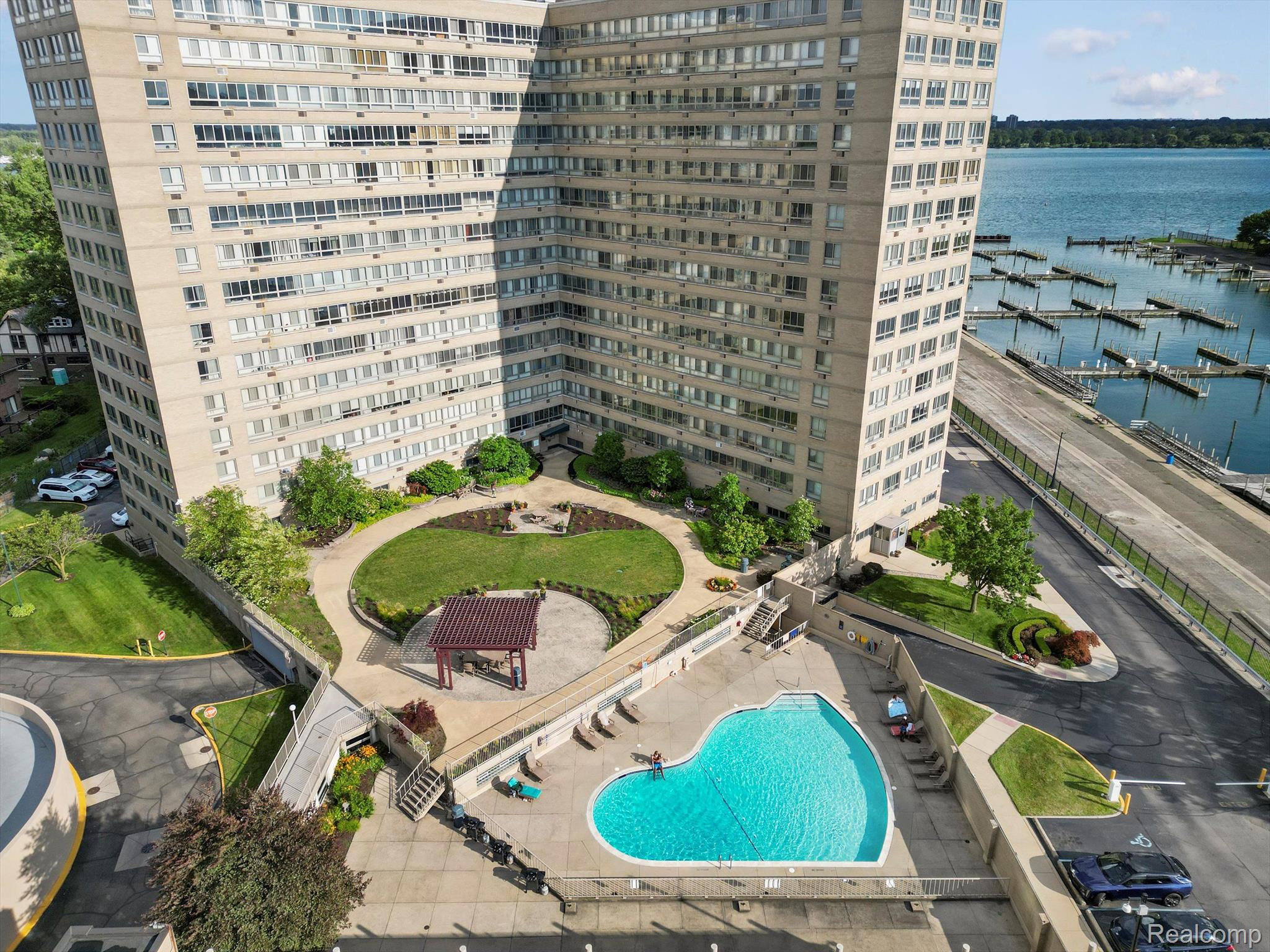 Residential Lease in Detroit 3