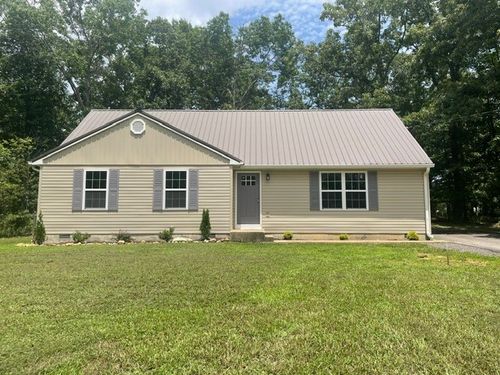 9098 Redbud Ln, Nunnelly, TN, 37137-3781 | Card Image