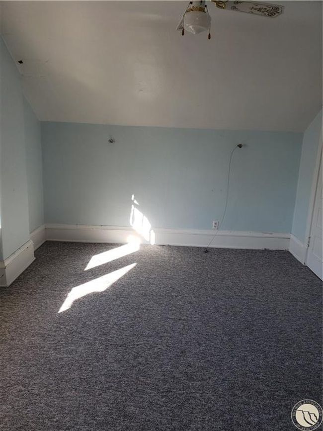 220 3 Rd St W, House other with 3 bedrooms, 2 bathrooms and null parking in Hardin MT | Image 7