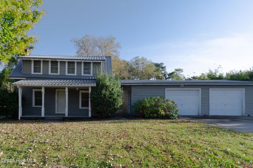 23 Gum Lumber Rd, Aurora, NC, 27806-9400 | Card Image