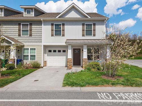 201 Stoney Point Way, Candler, NC, 28715-0318 | Card Image