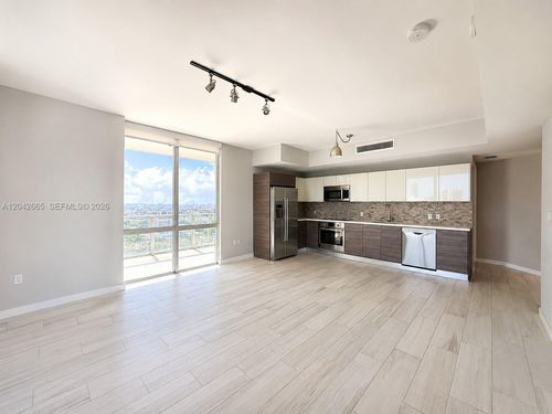 1809-1010 Sw 2nd Ave, Miami, FL, 33130-4462 | Card Image
