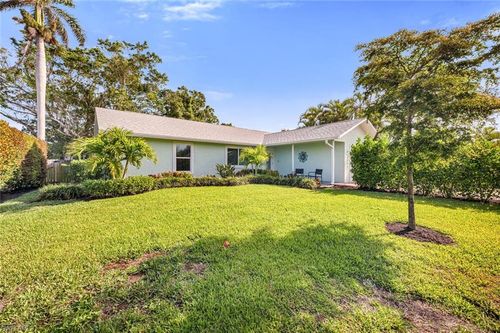 1255 Illinois Dr, NAPLES, FL, 34103-3850 | Card Image