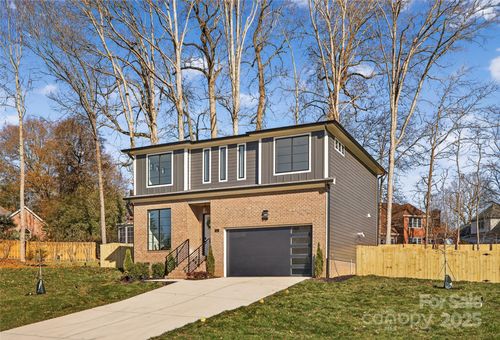 16311 Riverpointe Dr, Charlotte, NC, 28278-8831 | Card Image