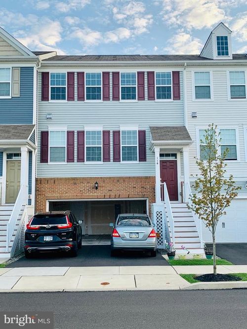 114 Admiral Ln, WARRINGTON, PA, 18976-2733 | Card Image