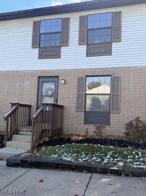 1251 Bailey Rd, Cuyahoga Falls, OH, 44221-5331 | Card Image