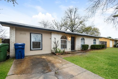 3630 Williamsburg Dr, Garland, TX, 75043-2437 | Card Image