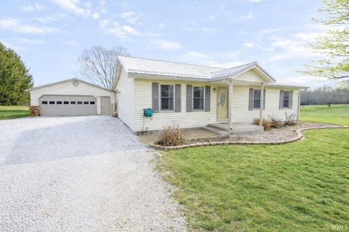739 E 125 S, Williamsport, IN, 47993-8401 | Card Image