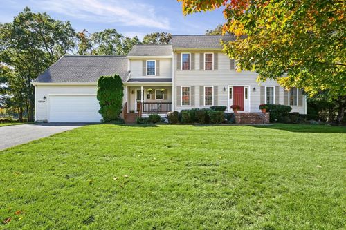 2 Claridge Rd, Seekonk, MA, 02771-2806 | Card Image