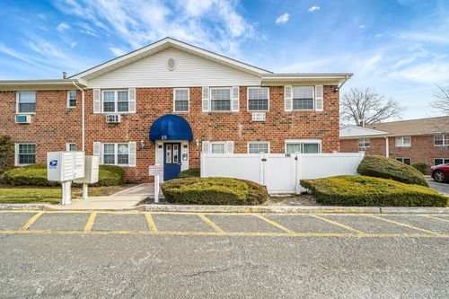 apt-19h-460 Old Town Rd, Port Jefferson Station, NY, 11776-2248 | Card Image