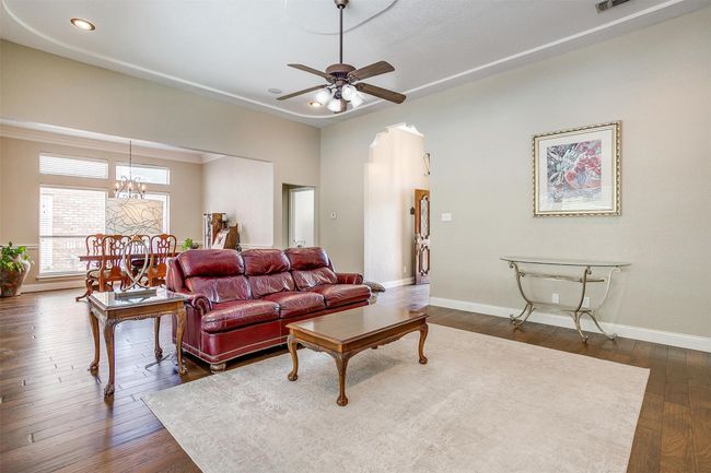 107 Sundance Ct, House other with 4 bedrooms, 2 bathrooms and null parking in Hudson Oaks TX | Image 13