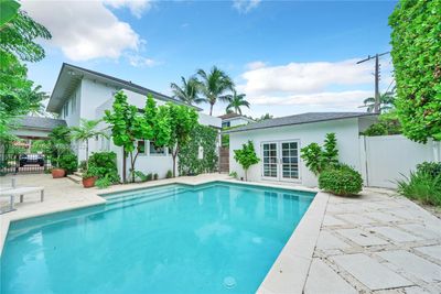 211 Seabreeze Ave, House other with 4 bedrooms, 3 bathrooms and null parking in Palm Beach FL | Image 1