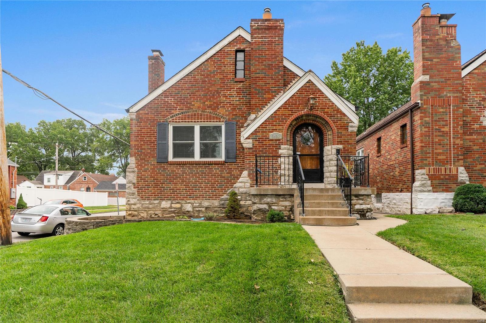 Sutherland Ave, Saint Louis, MO 63109