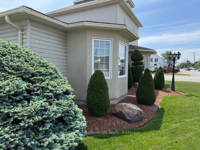 218 Nipissing St, House other with 3 bedrooms, 3 bathrooms and 6 parking in Sturgeon Falls ON | Image 6