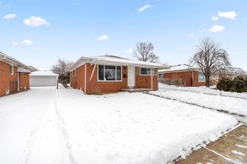 8932 Wormer, Redford, MI, 48239-1230 | Card Image