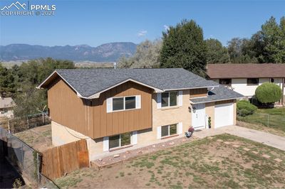 516 Rowe Lane, House other with 4 bedrooms, 1 bathrooms and 1 parking in Colorado Springs CO | Image 3