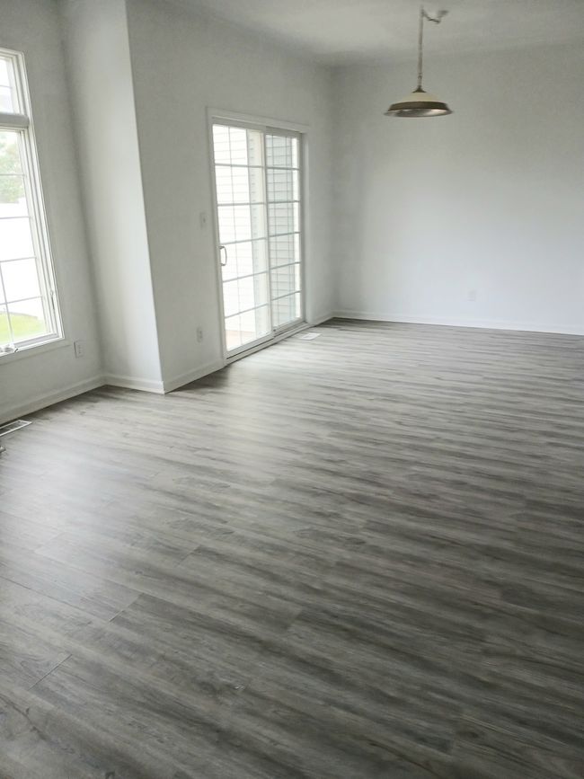 313 Manning Dr, Townhouse with 3 bedrooms, 3 bathrooms and 4 parking in DeKalb IL | Image 9