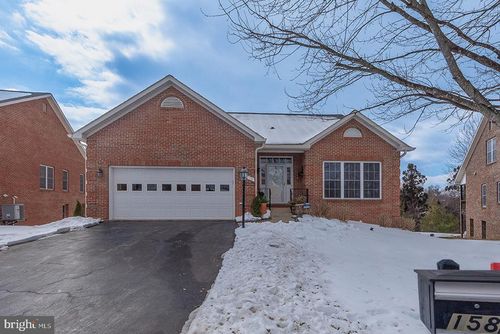 158 N View Cir, WARRENTON, VA, 20186-2652 | Card Image